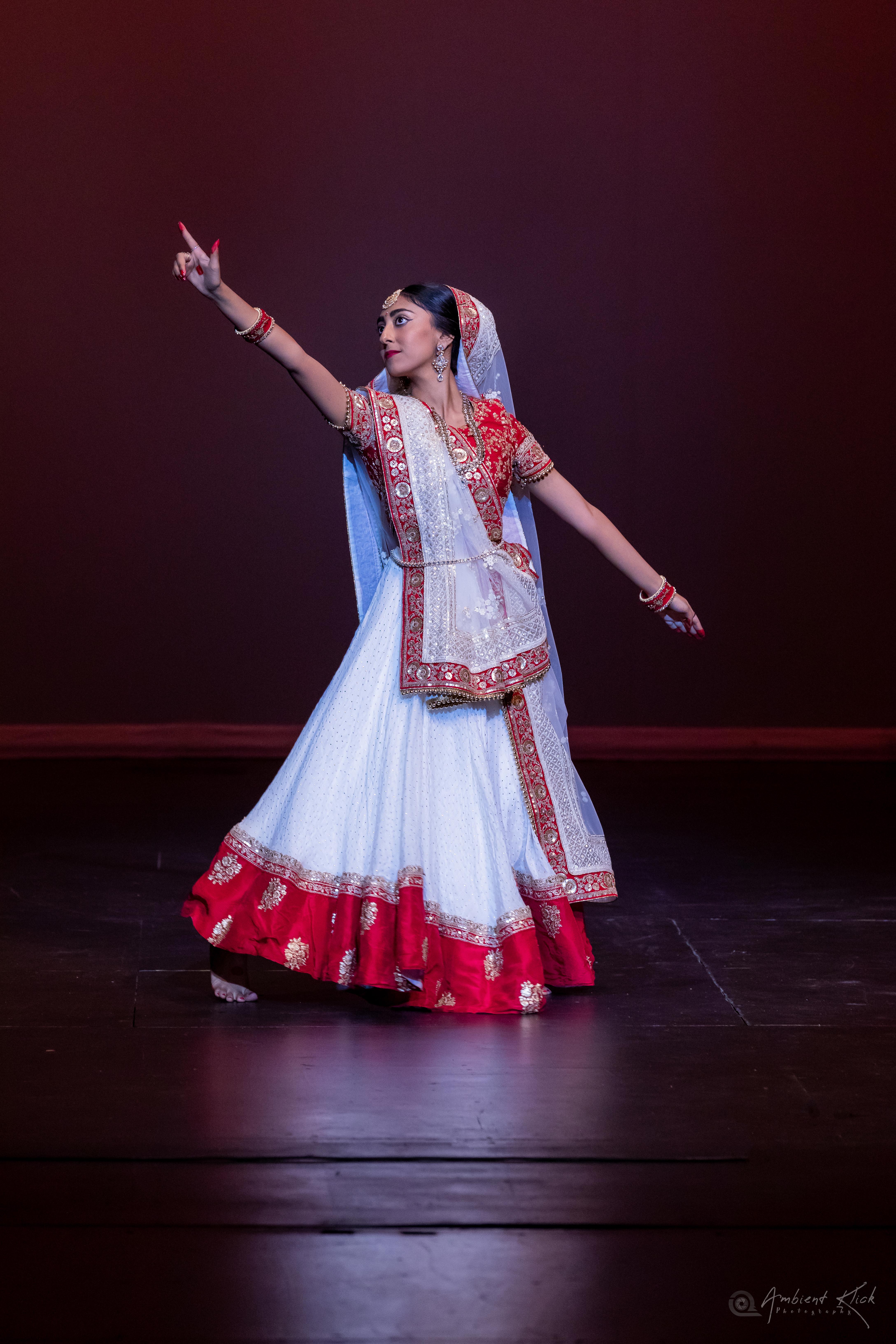 Thea's Rangmanch Pravesh