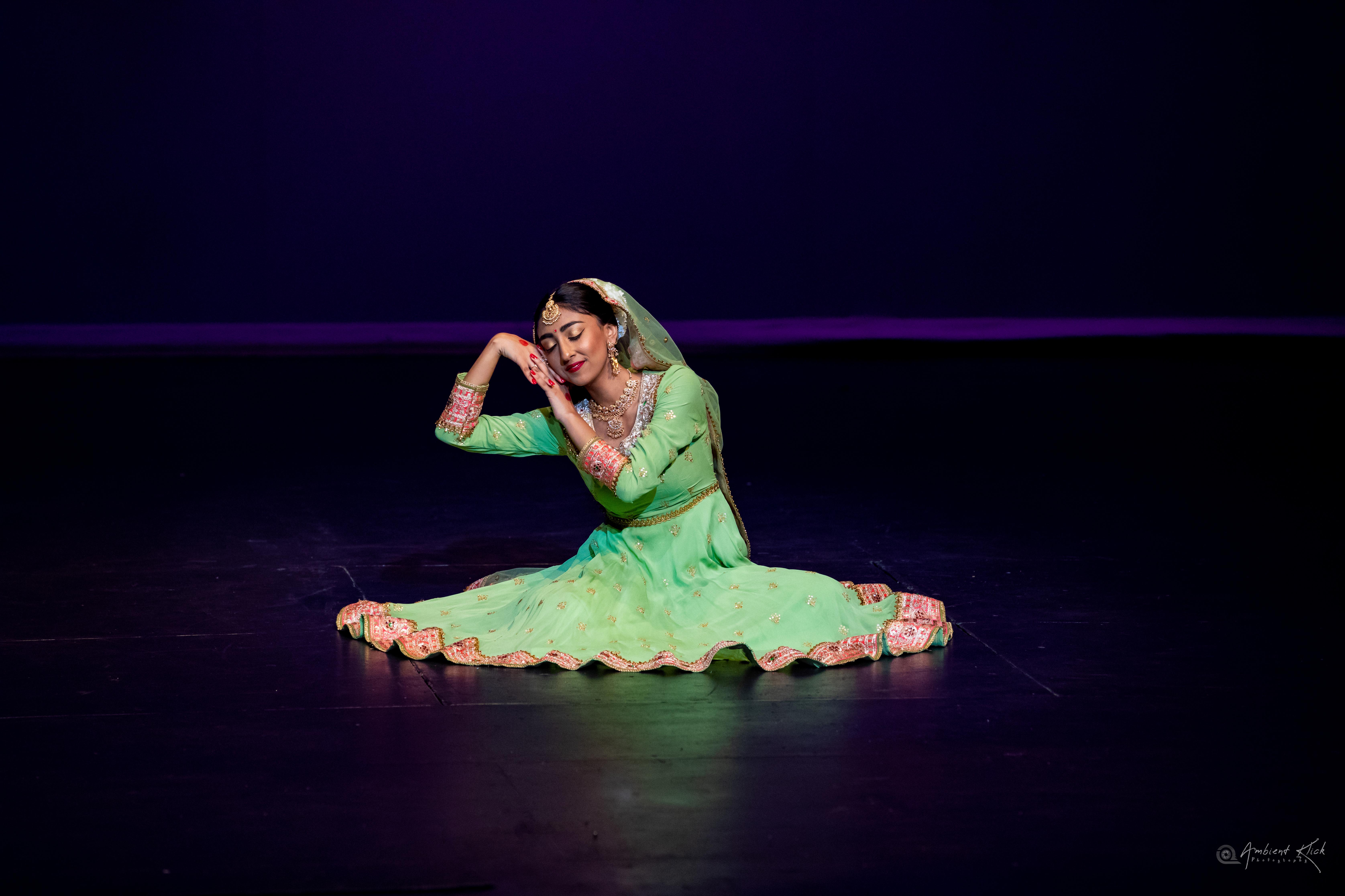Thea's Rangmanch Pravesh