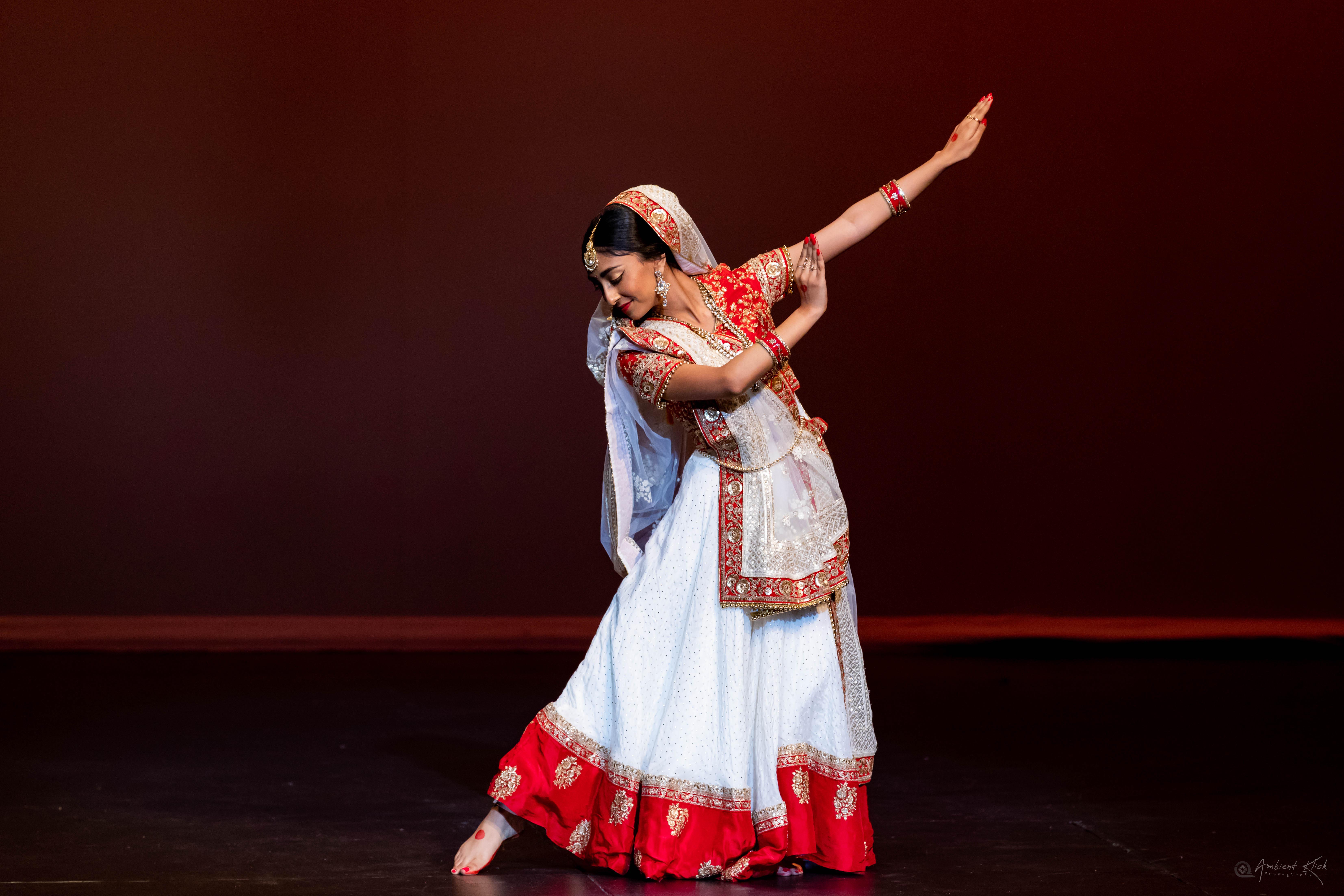 Thea's Rangmanch Pravesh